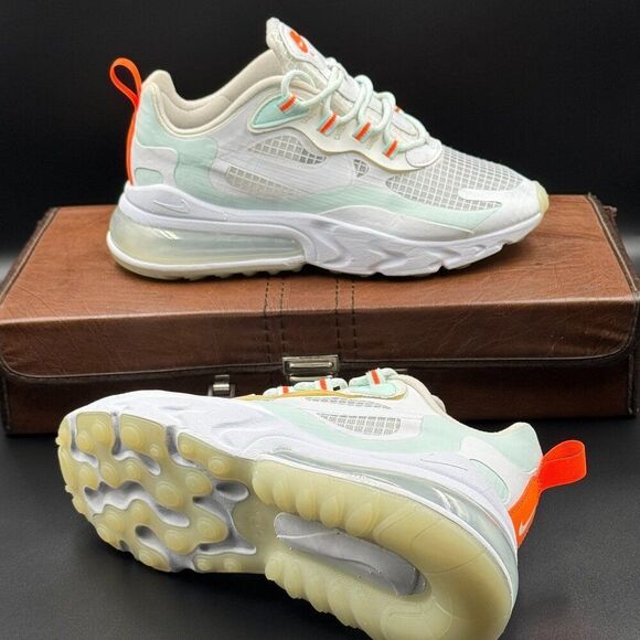 Wmns Nike Air Max 270 React 'Hyper Crimson' - Picture 10 of 10